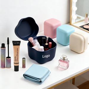 Nuevas llegadas: Bolsa de almacenamiento cuadrada de silicona de pequeña capacidad con logotipo personalizado para cosméticos y maquillaje para mujer - Product Image 6