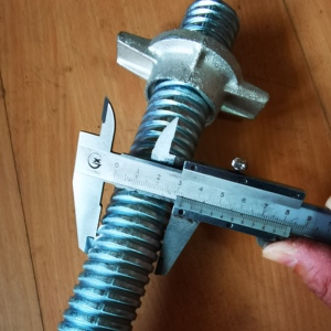 Étaux de nivellement réglables de 18 pouces, étaux à vis creux pour échafaudage avec plaque de base, pour échafaudage de type Baker - Product Image 4