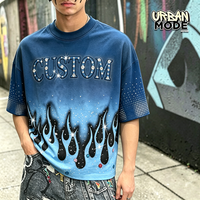 Camiseta de Manga Corta con Estampado Gráfico Personalizado con Pedrería, Impresión Digital DTG, 100% Algodón, Estilo Urbano Vintage, Camiseta de Verano para Hombre