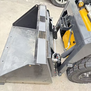 Cargadora Compacta LIUGONG 335C Nueva de Alta Calidad, Máquina de Construcción para Trabajos Agrícolas, Manipulación en Interiores, Demolición Ligera, con Certificación EPA y CE - Product Image 3