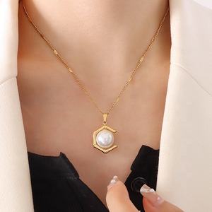 Conjunto de collar y pendientes de perlas vintage, conjunto de collar de joyería de perlas chapadas en oro de acero inoxidable sin deslustre a granel personalizado para mujer - Product Image 3