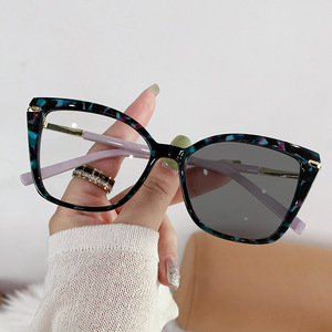 Nouvelles Lunettes Tendance <span class=keywords><strong>Papillon</strong></span> Oeil de Chat à <span class=keywords><strong>Monture</strong></span> Complète pour <span class=keywords><strong>Femme</strong></span>, Anti-Lumière Bleue et Photochromiques, Modèle LG12 - Product Image 6