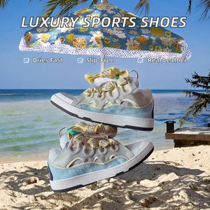 Chaussures de sport de luxe 2025 pour hommes et femmes, cuir véritable de haute qualité, semelle intérieure en PVC, doublure en mesh, lacets, antidérapantes, tendance mode - Product Image 2