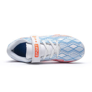 Nouveau produit chaussures <span class=keywords><strong>de</strong></span> football <span class=keywords><strong>de</strong></span> luxe pour enfants chaussures <span class=keywords><strong>de</strong></span> football confortables chaussures <span class=keywords><strong>de</strong></span> football antidérapantes pour enfants - Product Image 3