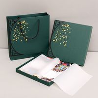 Caja de regalo de bufanda de seda de boutique de gama alta personalizada caja de regalo de embalaje de seda con juego de bolsas de papel