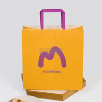 Sacs en papier kraft personnalisés avec poignées pour la restauration, la vente à emporter et les services de livraison de repas, avec votre propre logo imprimé
