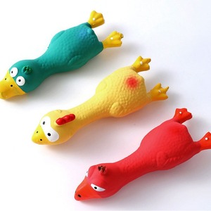 Juguete vocal para mascotas de pollo, popular en Japón y Corea del Sur, de cuero sintético, látex y madera contrachapada, relleno de algodón, con textura de pollo. - Product Image 4