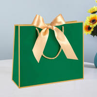 Sacs en papier d'art estampés à chaud or/argent de qualité supérieure, style classique avec lamination et impression numérique