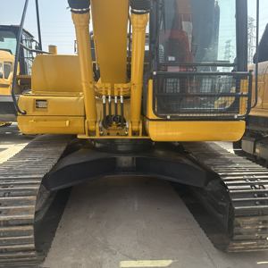 Excavadora de cadenas pequeña Komatsu PC110 usada, fabricada en Japón, incluye motor, caja de cambios y bomba, en venta a bajo precio. - Product Image 4