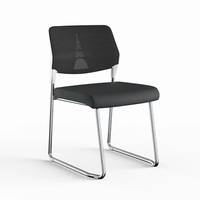 Chaise de formation moderne en maille de dernière génération, chaises empilables de haute qualité pour les événements et les centres de formation du personnel