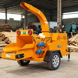 Broyeur de bois robuste à entraînement par prise de force avec protection de sécurité <span class=keywords><strong>pour</strong></span> le broyage des troncs d'arbres et des bois durs agricoles - Product Image 2