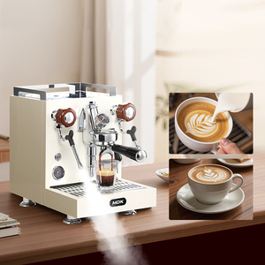 Cafetera Espresso Semiautomática MDK MC-6S para Uso Comercial con Sistema de Agua Caliente y Preparación de Café, Enchufe Estadounidense - Product Image 4