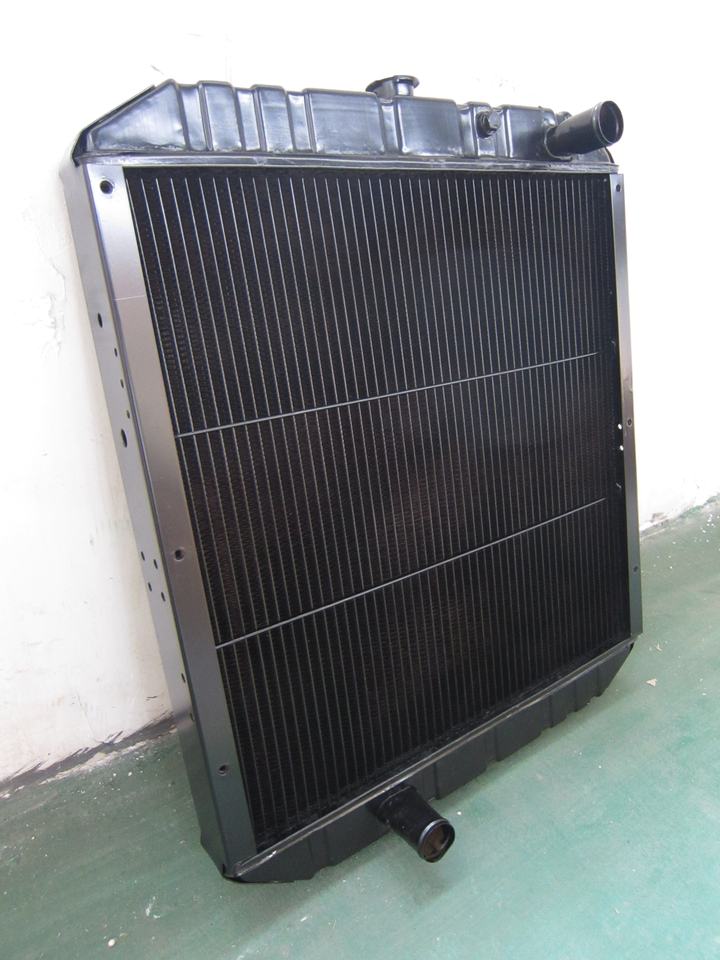 MC433497 MC443350 ME294378 ME298716 ME298718 Fuso Fighter Radiator