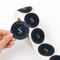 Étiquettes autocollantes enroulables imperméables imprimées sur mesure, lettres dorées métalliques, étiquettes d'emballage de marque pour coffret de présentation de cosmétiques