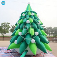 Décoration extérieure géante personnalisée Arbre de Noël gonflable Ornements de ballons pour arbres de Noël gonflables avec lumière