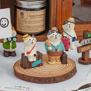 2025 nueva resina creativa Zakka simulación turista gato novedad recuerdo viaje mundo gato figuras juguete animales lindos adornos - Product Image 3