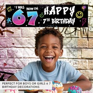 Striscione Decorativo per Compleanno 6 7 Anni, Banner 'Sono Finito di 6, Ora Sono 7' con Graffiti, Striscione 'Buon Compleanno' 67 per Ragazzi o Ragazze - Product Image 5