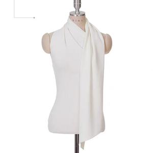 Nuevo Top Corto de Moda Coreana para Mujer, Casual de Verano, Tejido, de un Solo Hombro, Sin Espalda, Sin Mangas, Ajustado, con Pañuelo - Product Image 5