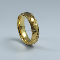 Bague de mariage moderne en acier Damas plaqué or 18 carats, texture ondulée, 6 mm, luxe, inaltérable