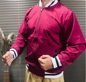 Veste coupe-vent pour homme fabriquée en Inde, légère, imperméable, coupe-vent, veste de sport d'extérieur disponible à la vente - Product Image 6