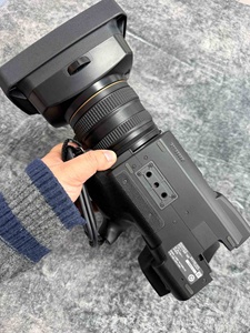 Caméra de <span class=keywords><strong>conférence</strong></span> Sony FDR-AX1E 4K avec <span class=keywords><strong>zoom</strong></span> 10x, 90% neuve - Product Image 5