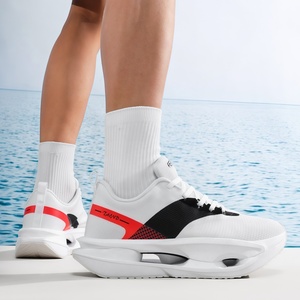 Chaussures de course pour hommes tendance printemps, légères, respirantes, avec empeigne en mesh, amorti confortable pour la marche quotidienne - Product Image 2