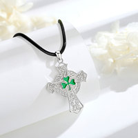 Merryshine Pendentif en argent sterling 925, amulette religieuse, bijou pour la Saint-Patrick, simple trèfle à quatre feuilles, croix celtique irlandaise
