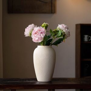 אגרטל שולחן מינימליסטי מקרמיקה לבנה, אגרטל פרחים מקרמיקה לבנה עם טקסטורה, נמוך וגבוה, לעיצוב הבית, פנים וחוץ. - Product Image 4