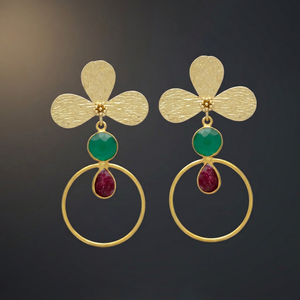 Boucle d'oreille circulaire Ruby Hydro et Onyx vert avec tête de patels de feuille, boucle d'oreille en pierres précieuses, boucle d'oreille faite à la main - Product Image 3