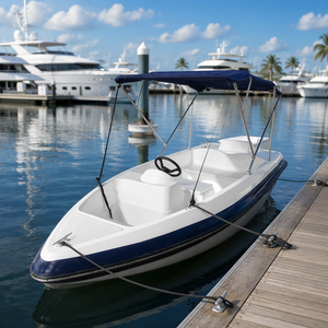 Lancha de Carreras Estilo Speedboat con Motor Eléctrico para Estudiantes y Jóvenes, Chaleco Salvavidas, Muelle Flotante, Casco de Fibra de Vidrio Negro en Venta - Product Image 1