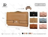 Portafoglio da donna a tre ante con chiusura a scatto, di medie dimensioni, in microfibra, pelle sintetica, design minimalista, per tutte le stagioni - Product Image 1