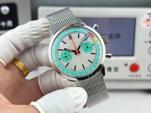 Montre mécanique tendance à couleurs contrastées, multifonctionnelle, chronographe, design moderne, best-seller - Product Image 3