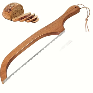 Cuchillo <span class=keywords><strong>de</strong></span> pan <span class=keywords><strong>de</strong></span> madera elegante <span class=keywords><strong>de</strong></span> grado alimenticio con correa <span class=keywords><strong>de</strong></span> cuero, utensilio <span class=keywords><strong>de</strong></span> cocina personalizado, regalo para entusiastas <span class=keywords><strong>de</strong></span> la elaboración <span class=keywords><strong>de</strong></span> pan <span class=keywords><strong>de</strong></span> masa madre - Product Image 4