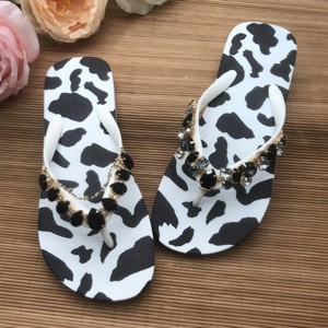 Nuova estate all'aperto spiaggia all'ingrosso bling Cow stripe infradito <span class=keywords><strong>con</strong></span> strass nero decorazioni a <span class=keywords><strong>catena</strong></span> sandali pantofole - Product Image 3