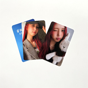 4 Stück/Set UNCHILD HD Fotokarten <span class=keywords><strong>YEEUN</strong></span> Personal Magazine Doppelseitige glänzende LOMO-Karten aus beschichtetem Papier Postkarten-Fan-Kollektion - Product Image 6