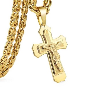 Collier Pendentif Croix <span class=keywords><strong>Crucifixion</strong></span> Religieuse Plaqué Or Étanche en Acier Inoxydable Anti-ternissement pour Homme - Product Image 3