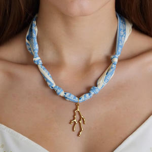 قلادة أنيقة على طراز INS قلادة وشاح على شكل فراشة وقلب حرير وشاح الشمس قلادة باندانا - Product Image 4