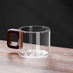 Tazze da Tè in Vetro Borosilicato Fatte a Mano da 120ml con Manico in Legno di Acacia, Resistenti al Calore ed Ecologiche - Product Image 1