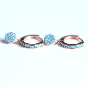 Boucle d'oreille bleue précipitée de haute qualité balancent Huggie cerceau pavé Turquoise plaqué or Rose CZ à la mode Disco charme femmes <span class=keywords><strong>bijoux</strong></span> de mode - Product Image 3