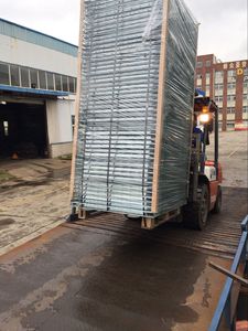 Venta caliente Almacenamiento directo de fábrica Soldado Metal Acero Malla de alambre Decking Premium Apilamiento Bastidores y estantes - Product Image 5