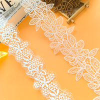 Bande de dentelle brodée à la main avec des paillettes blanches, largeur 8,5 cm, ruban de dentelle, accessoires vestimentaires