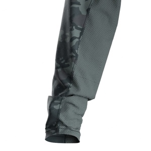 Camiseta Corta de Pesca para Mujer con Protección Solar UPF50+, Tejido Ligero y Transpirable, y Protección Facial Integrada - Product Image 3