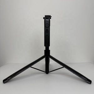 Prêt à expédier F01 Perche à selfie intelligente avec suivi IA, stabilisateur de téléphone 360° en alliage d'aluminium, trépied à suivi automatique, vente en gros - Product Image 4