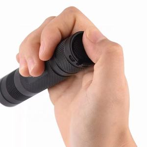 Linterna Industrial LED UV Recargable <span class=keywords><strong>VTECH</strong></span> de 5W y 395nm, Clasificación IP66, Construcción de Aleación de Aluminio, Negra, para Detectar Orina de Mascotas y Pegamento - Product Image 4