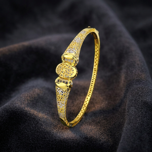Bague de créateur plaquée or 18 carats finition or, motif ajouré complexe bicolore, bijou élégant et léger, cadeau de mariage pour femme - Product Image 2