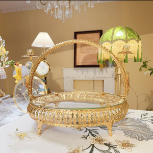 Panier <span class=keywords><strong>à</strong></span> <span class=keywords><strong>fruits</strong></span> de luxe multifonction <span class=keywords><strong>en</strong></span> métal doré et <span class=keywords><strong>verre</strong></span> avec poignée, décoration écologique pour la maison, idéal pour les mariages et les fêtes, MOQ 12 pièces - Product Image 2