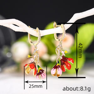 Orecchini pendenti con fiore dorato per donna, gioielli da festa con strass di cristallo, orecchini in lega stile romantico - Product Image 5