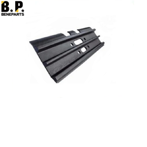 KM1263ชิ้นส่วนช่วงล่างรถตักดินขนาดเล็กแผ่นรองรองเท้ามีหนามแหลมประกอบรถดันดิน - Product Image 4