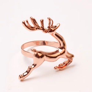 แหวนรองผ้าเช็ดปากเหล็กดีไซน์เรขาคณิต ขนาด 5 ซม. ทนทาน หรูหรา เป็นมิตรกับสิ่งแวดล้อม เหมาะสำหรับงานแต่งงาน งานเลี้ยง งานเทศกาล ตกแต่งโต๊ะอาหาร ยี่ห้อ YAMAI - Product Image 5