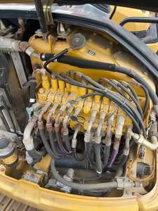 Mini excavadora de 4 toneladas CAT304C CR usada de la mejor calidad, alto rendimiento, excelente estado con bomba de engranajes de caja de cambios de motor original - Product Image 5